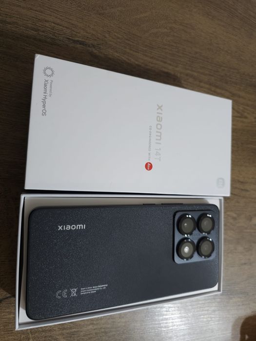 Vând Xiaomi 14T în garanție