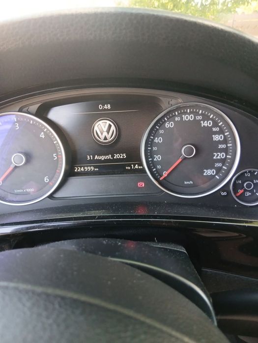 VW Touareg 2014 3.0 TDI, 240CP, Automat