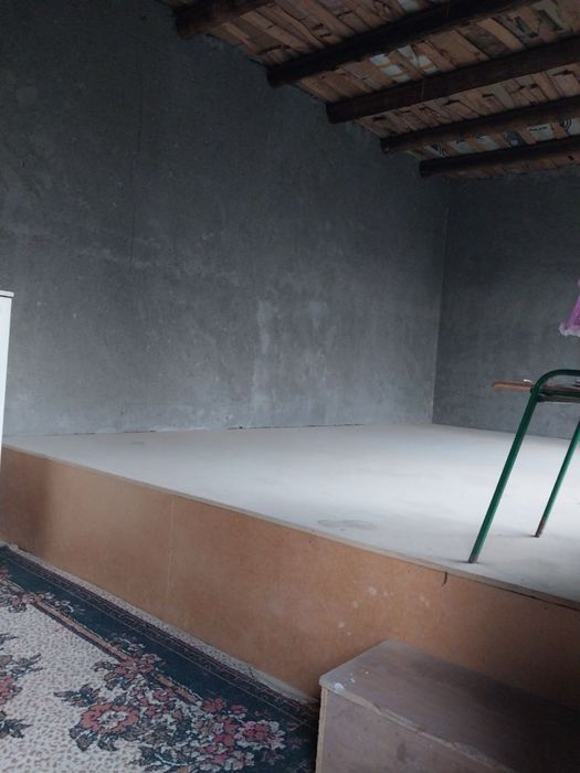 Hovli sotiladi Yangibog