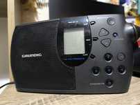 Красиво радио Grundig.