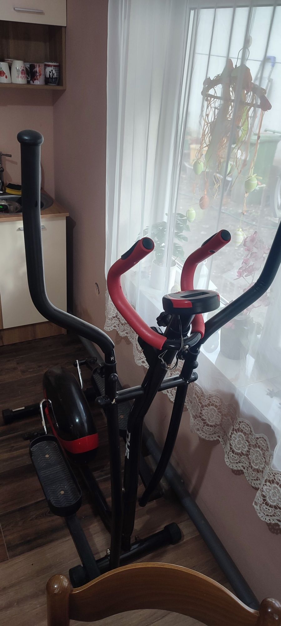 Bicicletă eliptică DHS 3401E