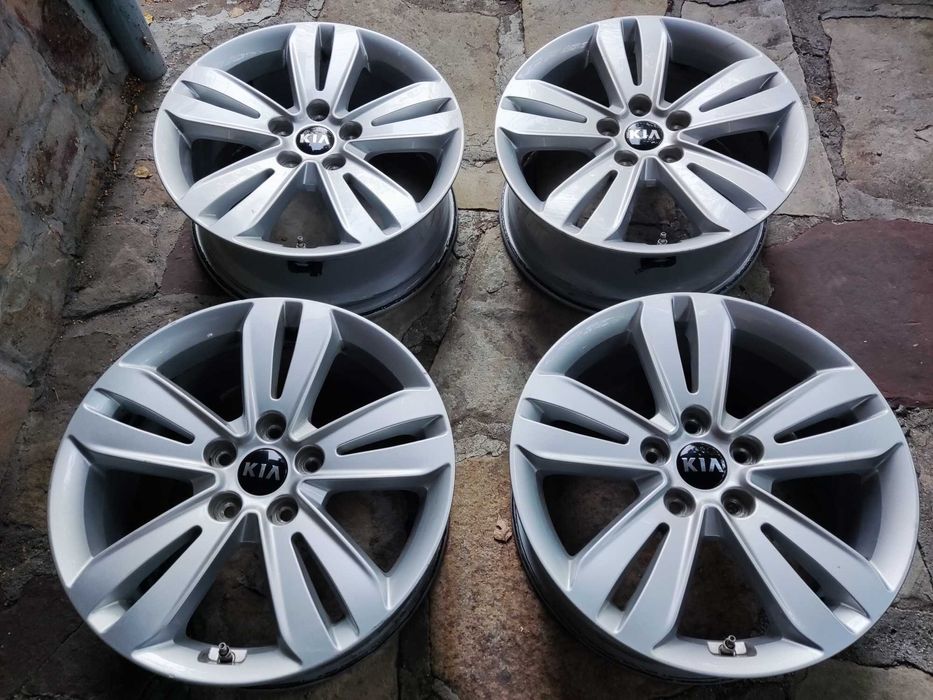Киа 17 цола 5x114,3 оригинални лети джанти 5х114,3 Kia Hyundai .