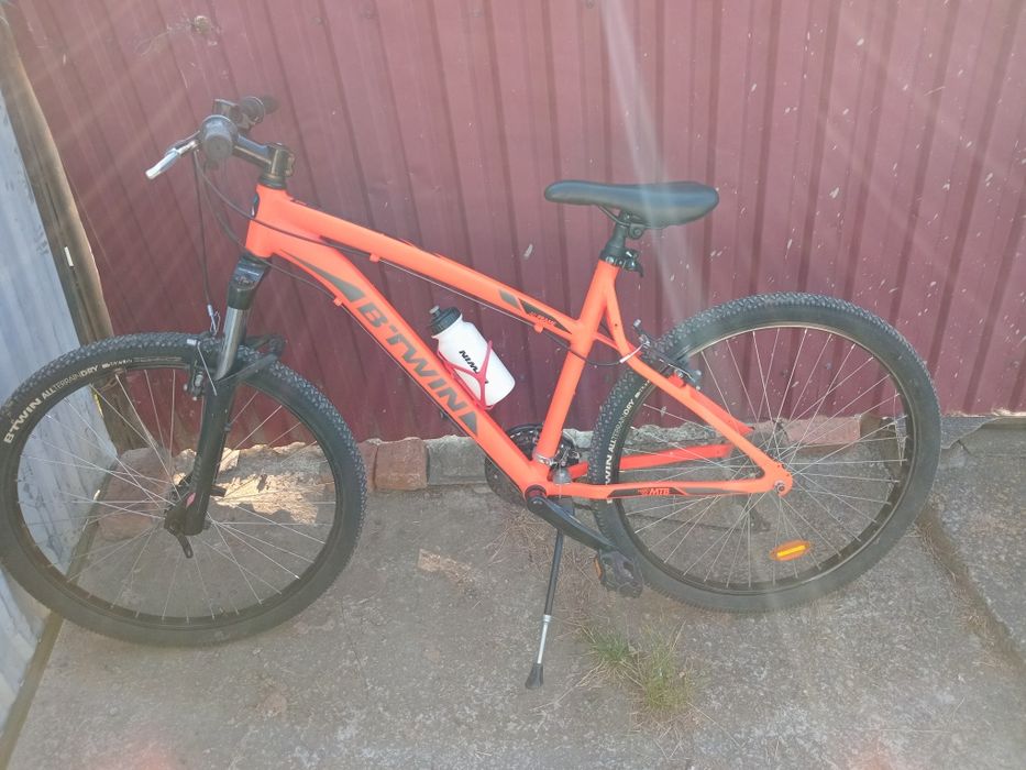 Bicicleta de vânzare