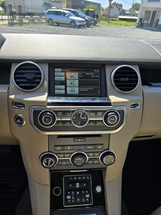 Land Rover Discovery 4 Facelift Black Edițion