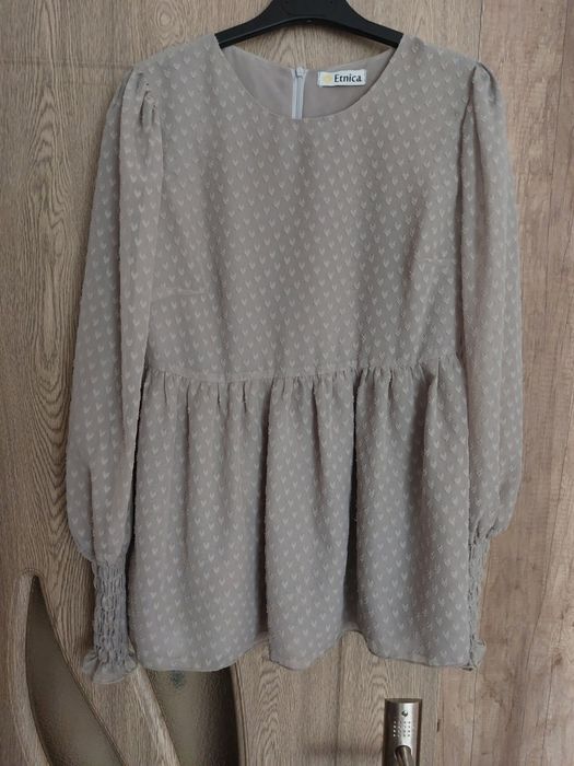 Camasa bej etnica, noua