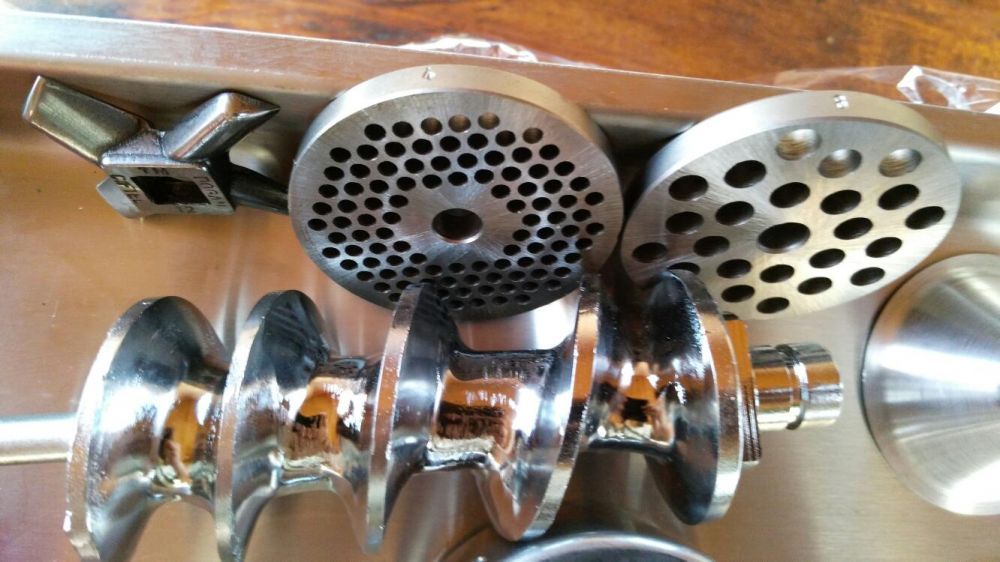 Професионална месомелачка,Месомелачка. NO:12;22;32;42