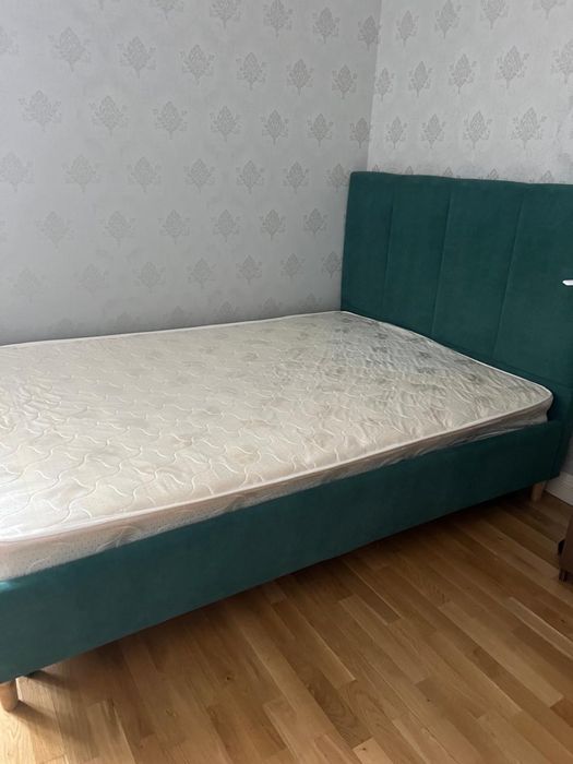 Продаем кровать с подъемным механизмом