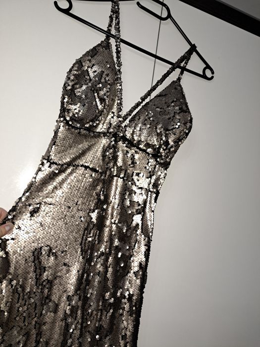 Rochie lunga din paiete