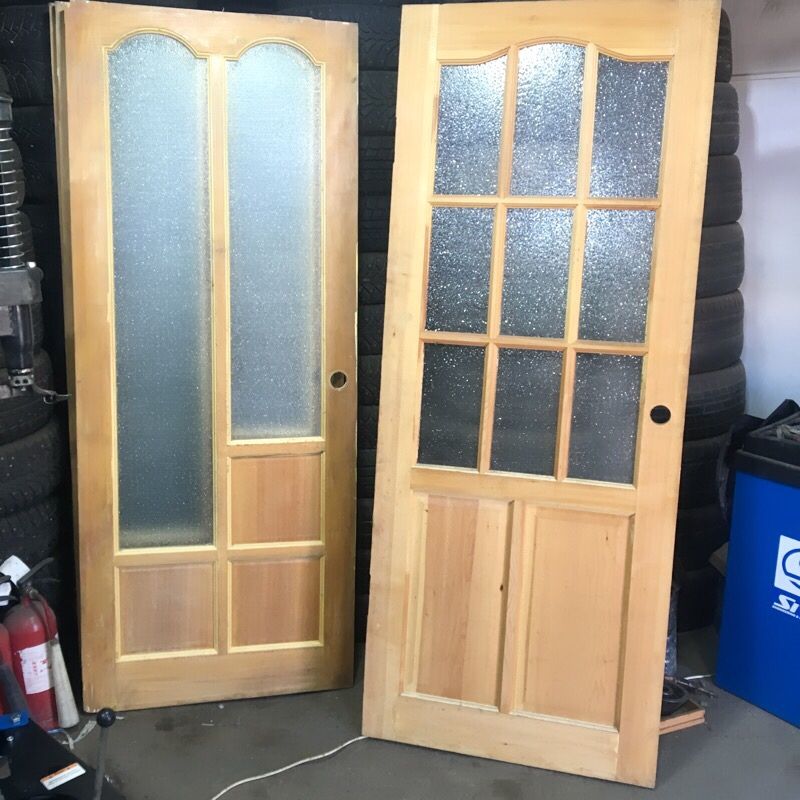 Продам двери межкомнатные деревянные новые