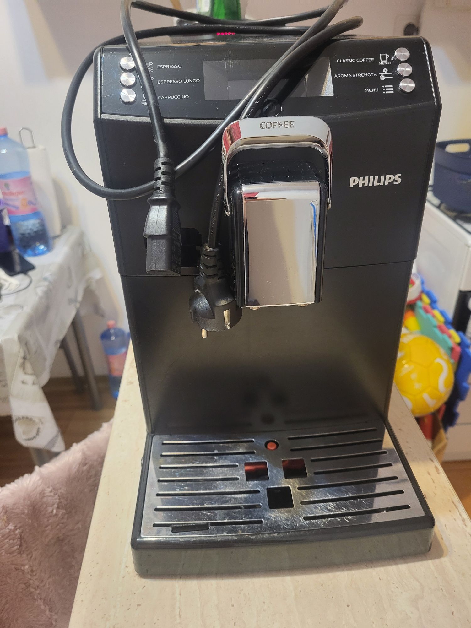 Espressor automat PHILIPS HD8847 seria 4000
