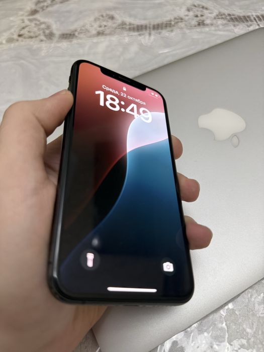 Iphone xs сотилади срочно