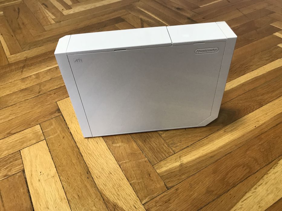 Unitate centrala culore Alba,consola NintendoWii originala.