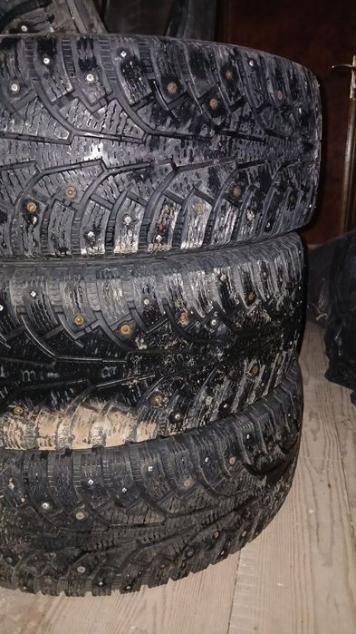 Шины зимний 235 65 R17