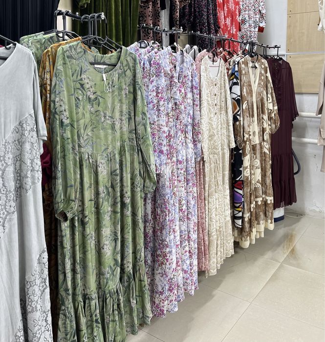 Женская одежда, товар для бутика