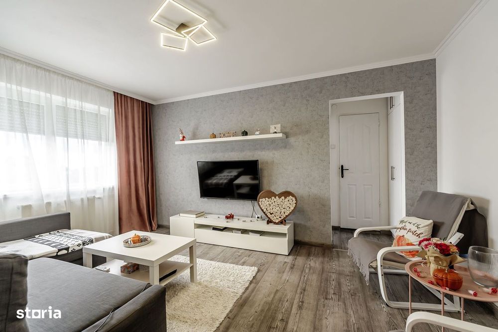 Apartament la etajul 3 cu 2 camere la cheie in zona Romanilor