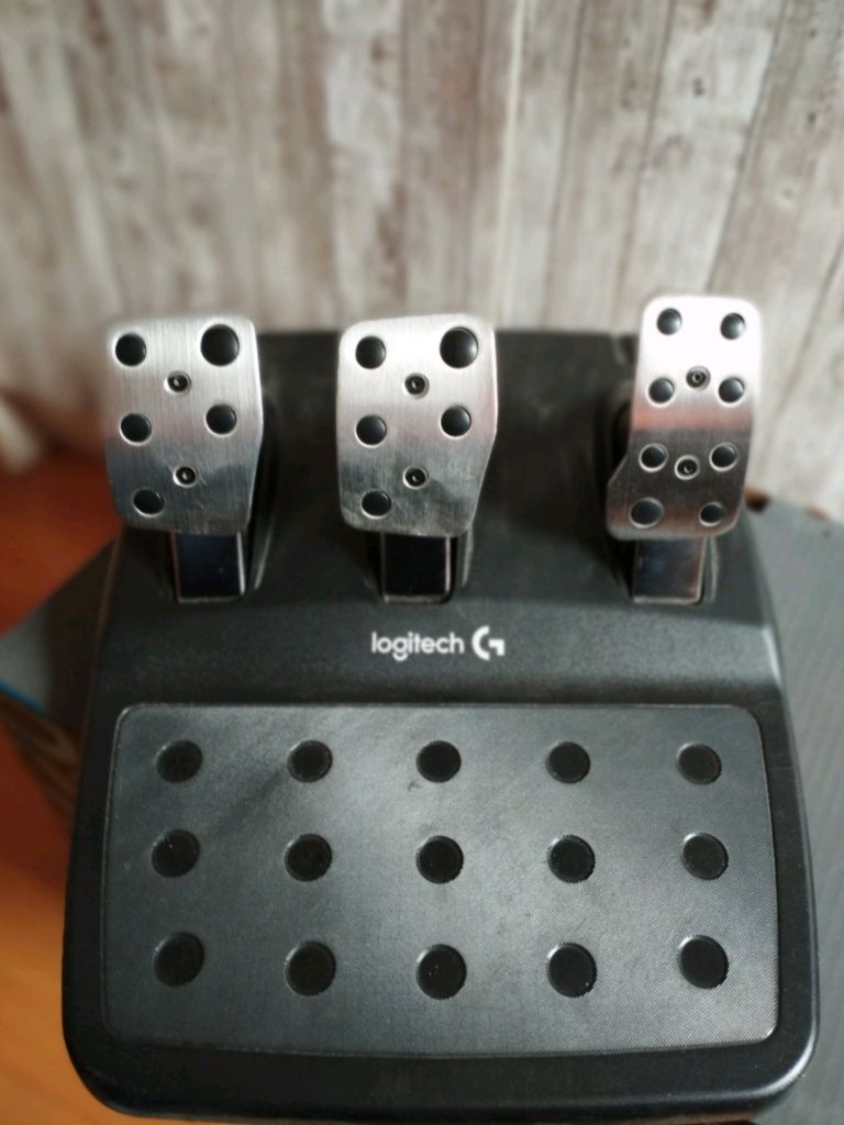 Logitech G920 + Shifter Гаранция 2 год.