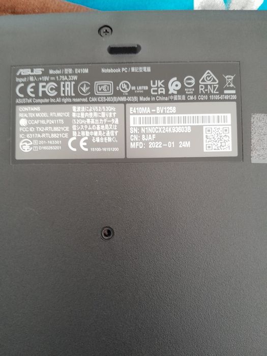 Laptop Asus E410M diagonala 14'