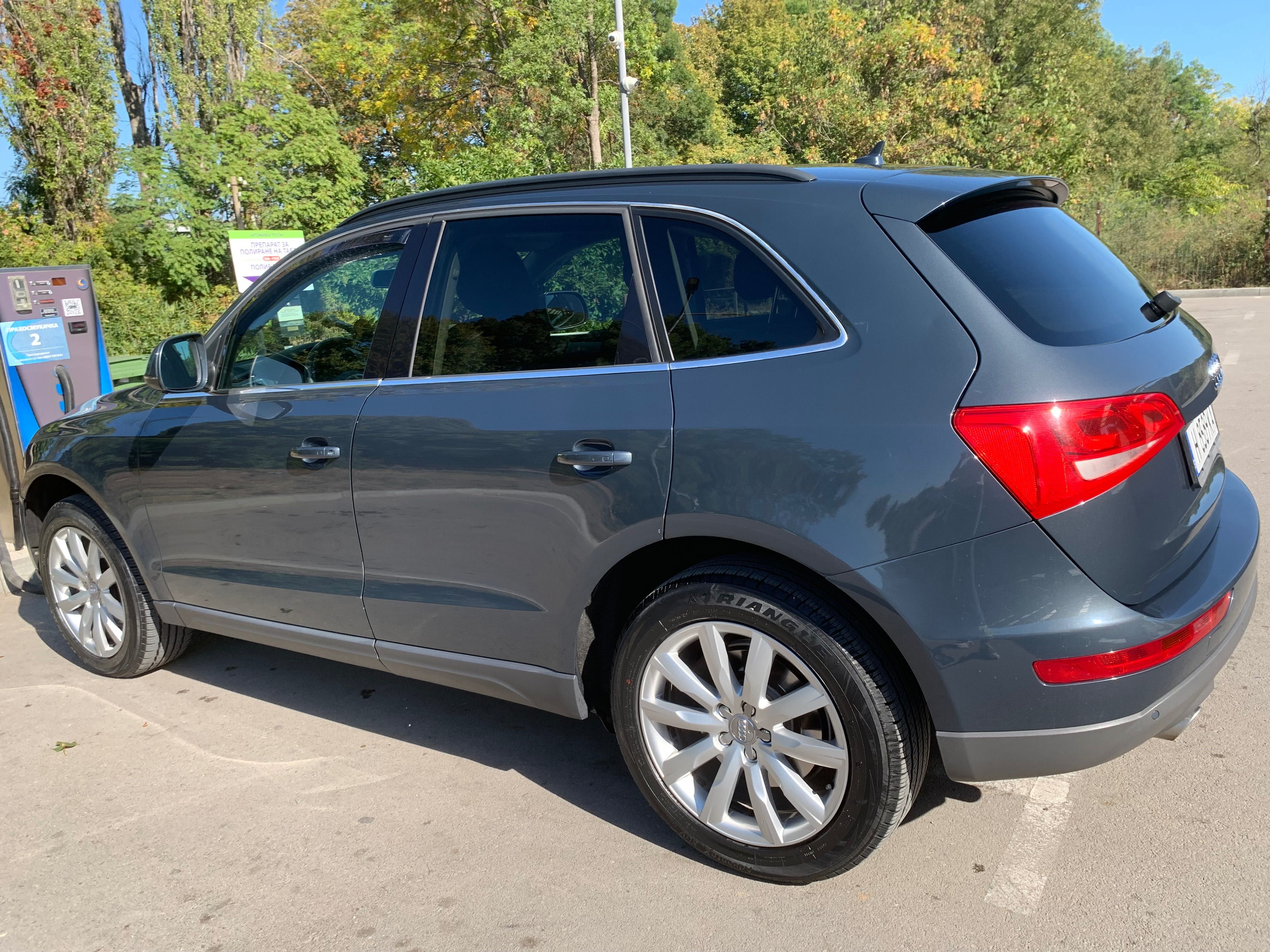 Джип Audi Q5 2010г.