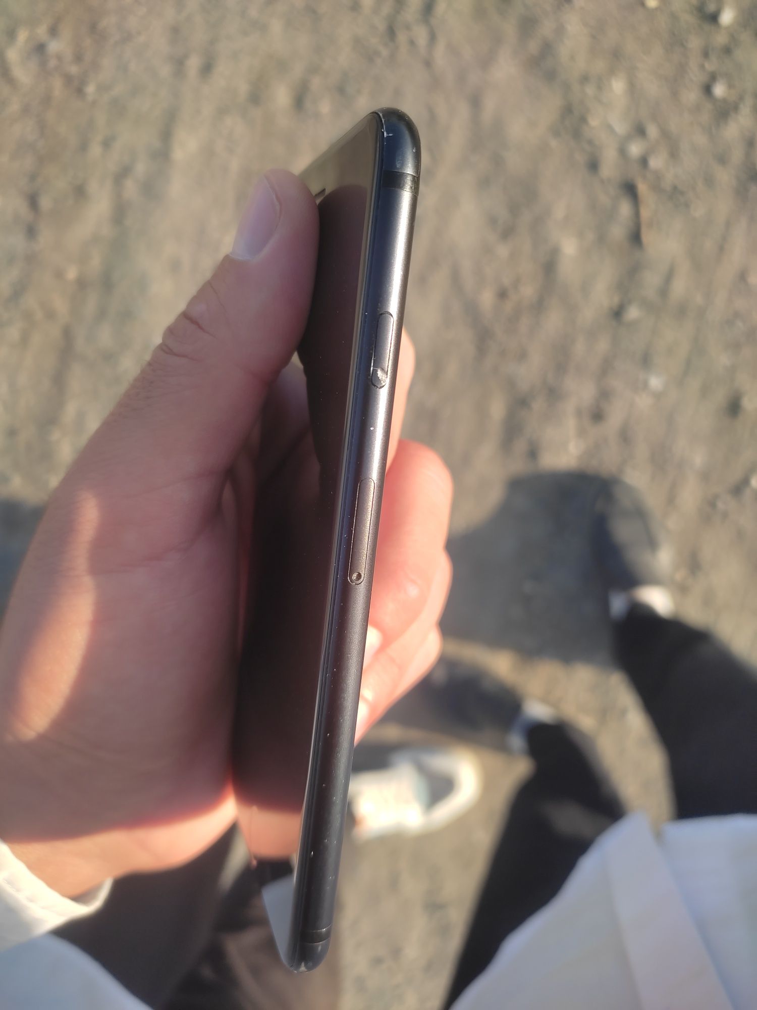iPhone 7 sotiladi