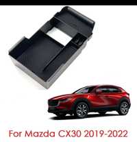 Разделител за подлакътника на Mazda CX-30