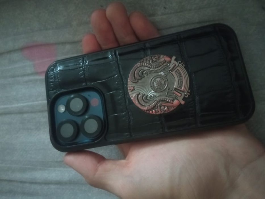 Продам Айфон 15 про