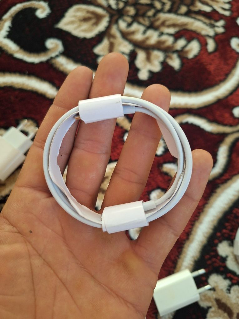 Iphone Zaryadchigi