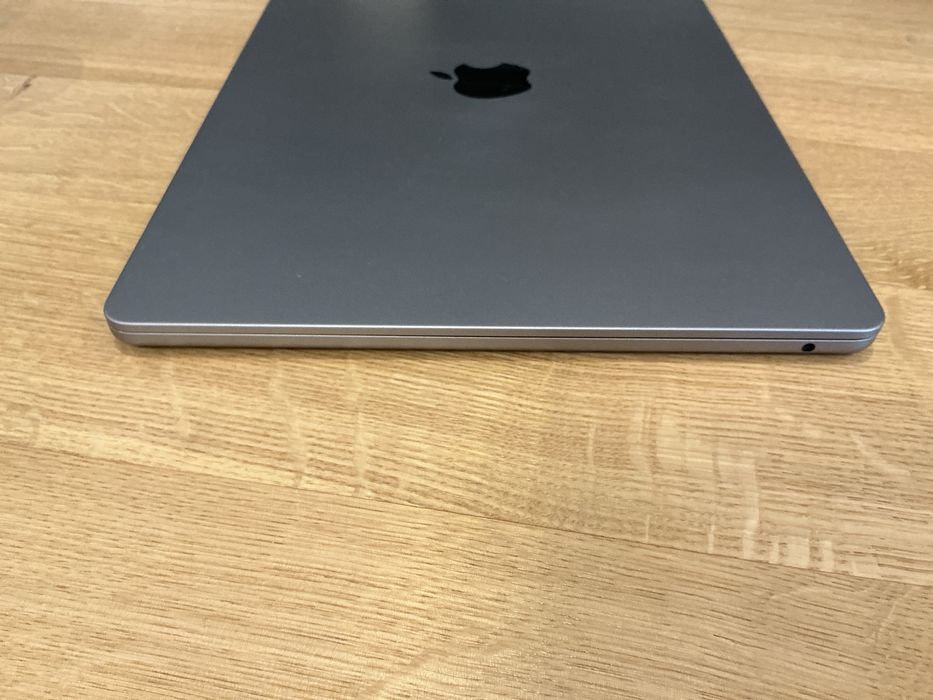 macbook air m2 2023 15.3