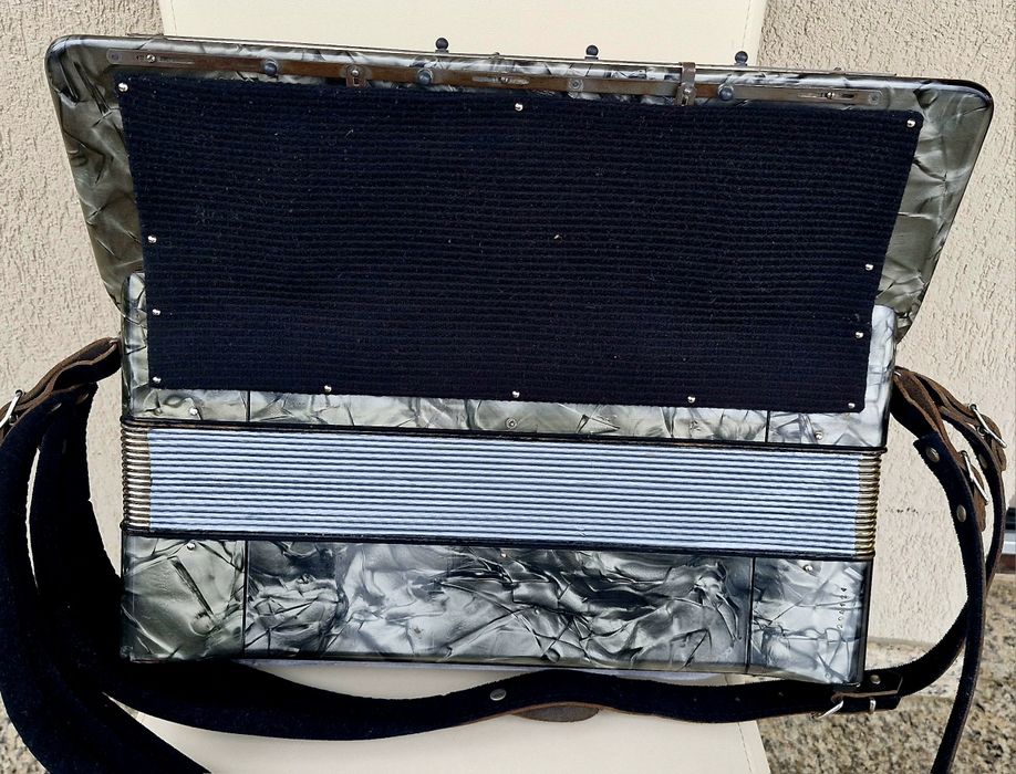 Acordeon Hohner 120 basi