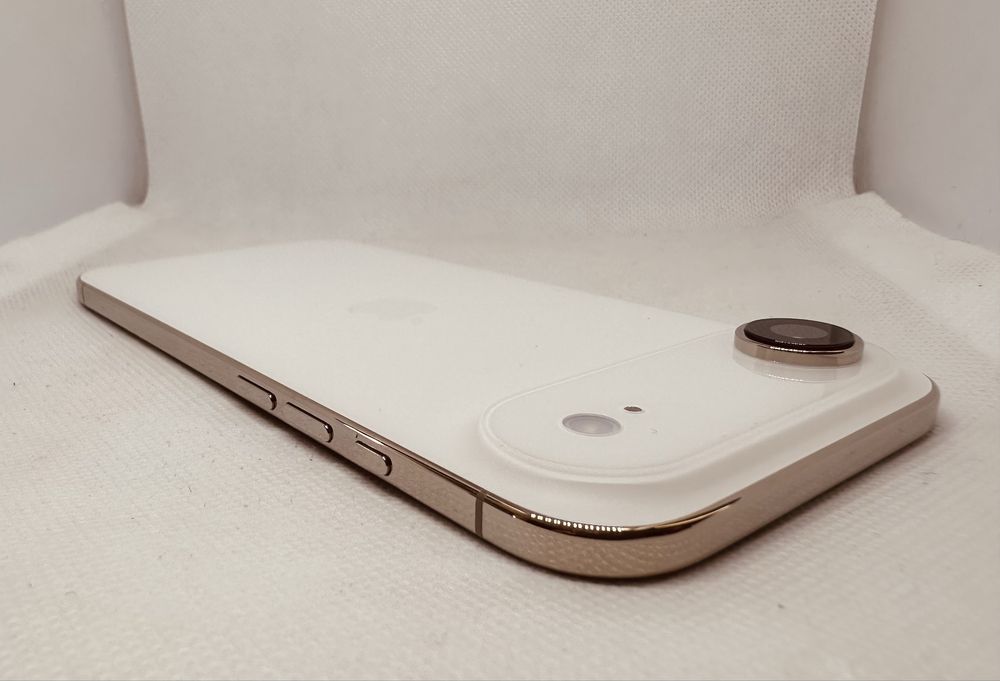 *Чисто Нов* Apple iPhone 17 Air 256 GB Light Gold Unlocked