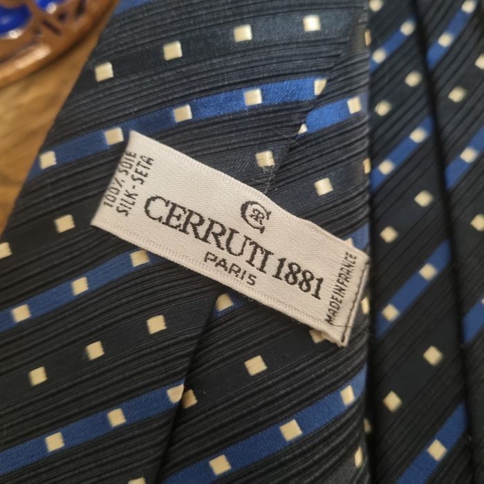 Нова оригинална вратовръзка Cerruti 1881