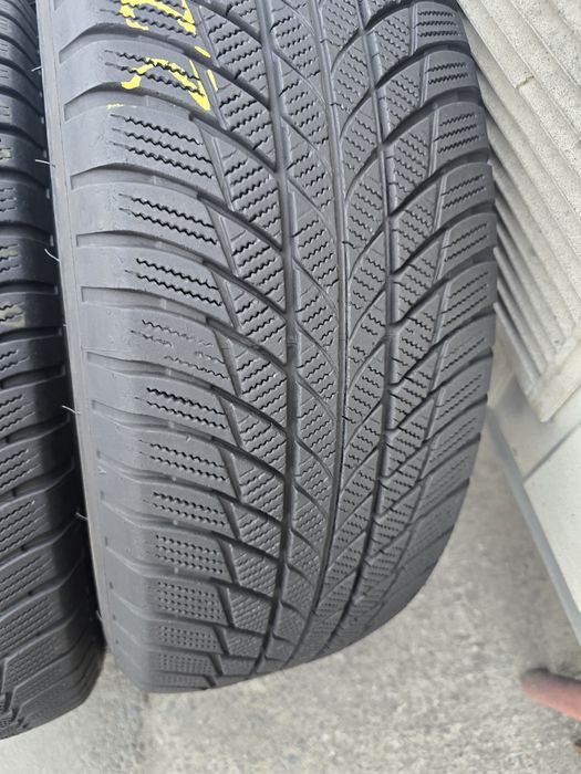 Anvelope iarna 225 60 18 Runflat