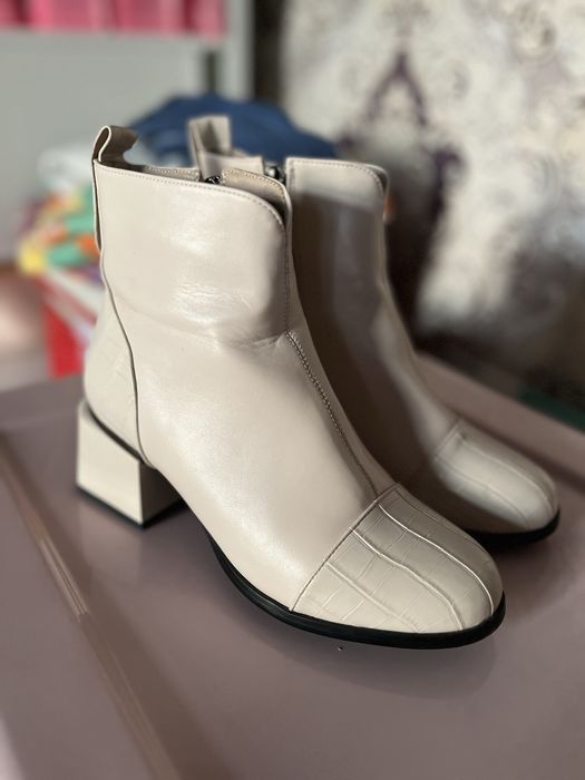 Осенний весенний полусапожки ,новые ,идеальные