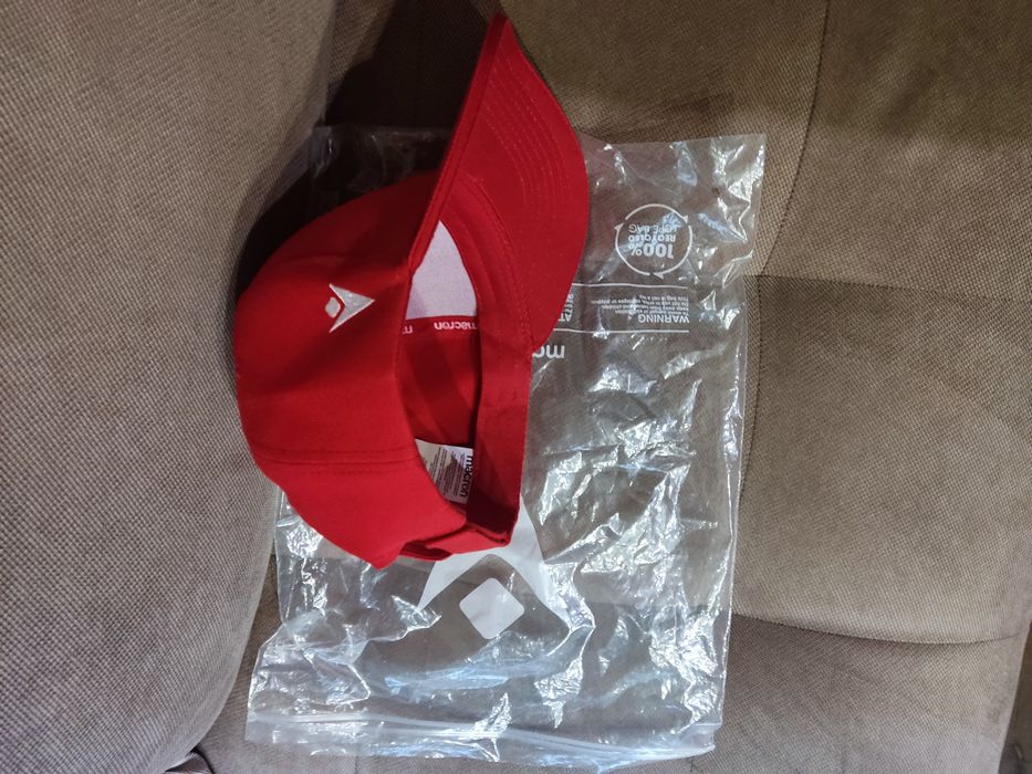 Шапка нова - Macron