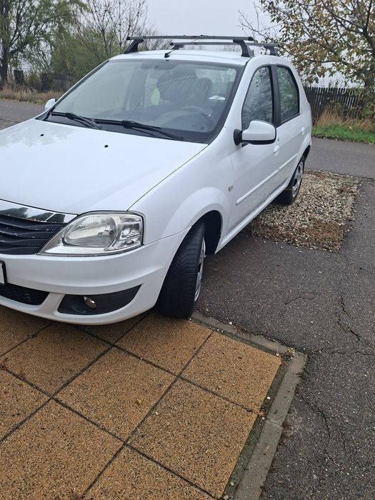 Vand logan 1.6 An 2010