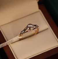 Золотое нежное  кольцо с бриллиантом AU585 / Ломбард