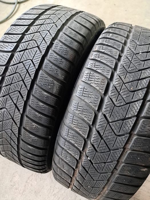2 anvelope iarnă 225 40 r18 Pirelli