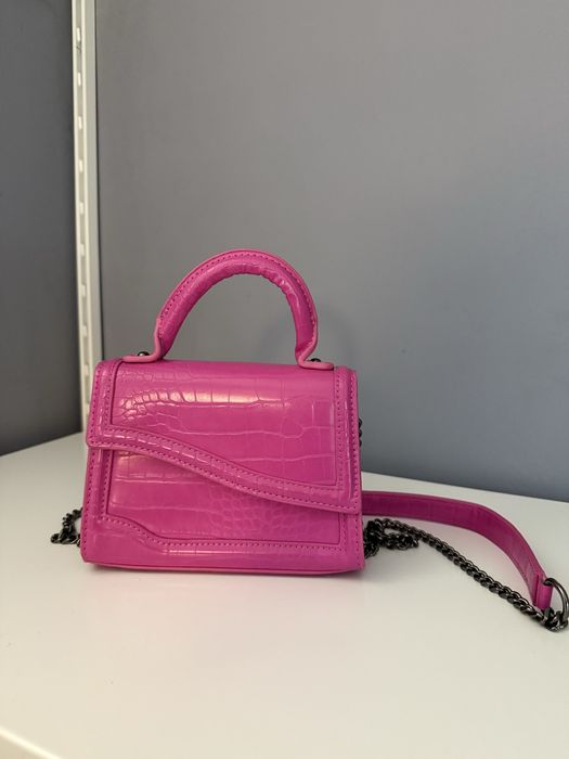 Малка чантичка Zara