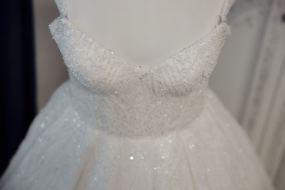 Vând rochie de mireasă tip prințesă