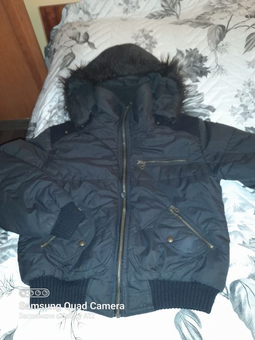 Дамско спортно яке ,подплатено и много топло!Запазено,като ново!