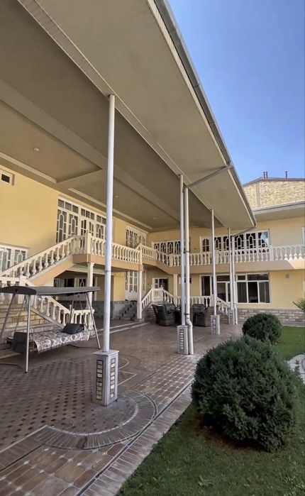 Уй сотилади, ховли