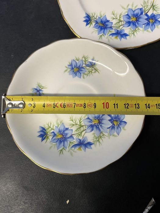 Колекционерски,порцеланов сервиз за кафе-6 тройни сета