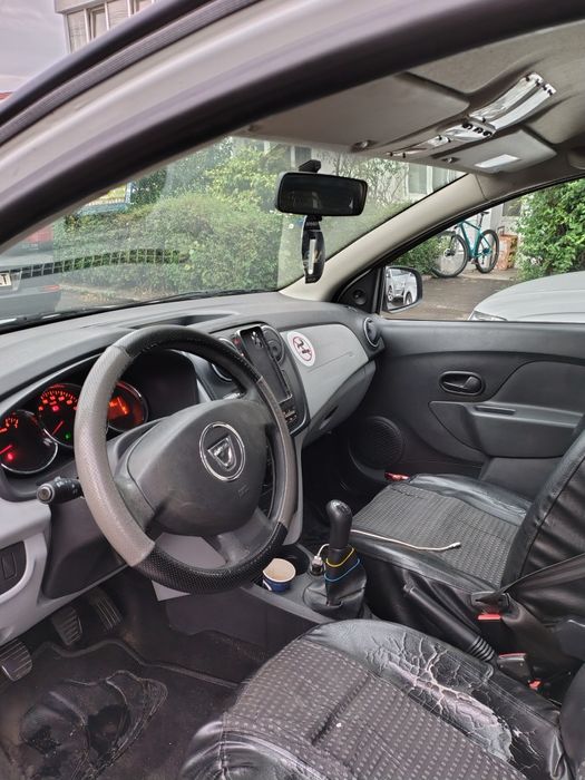 Vând Dacia Sandero