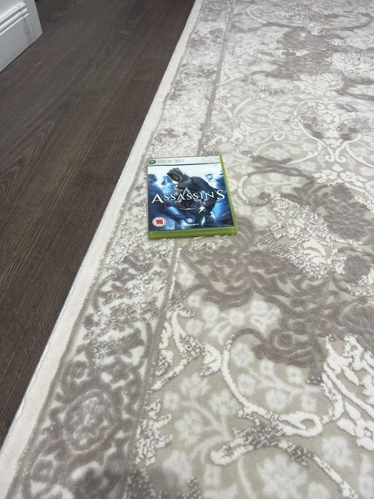 Vând jocuri xbox 360(Assassin’s creed,Halo 4,Halo 3)