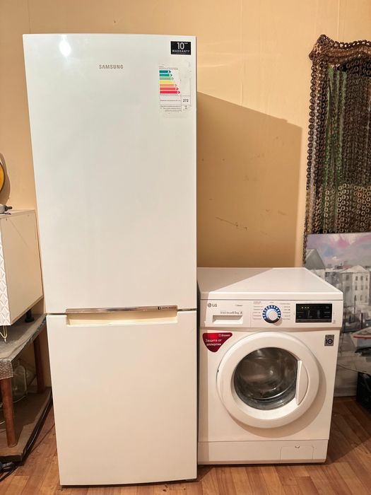 Холодильник Samsung