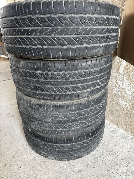 R18 Yapnskiy balo’n sotiladi 235/55 r18 Toyo