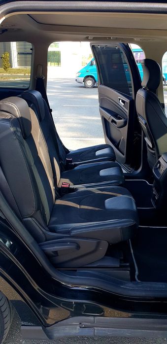 Vând Ford Galaxy