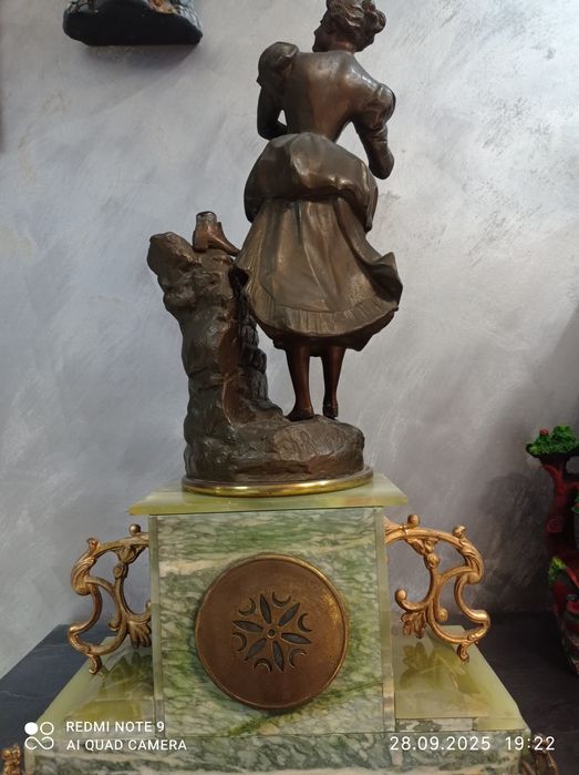 Каминен часовник