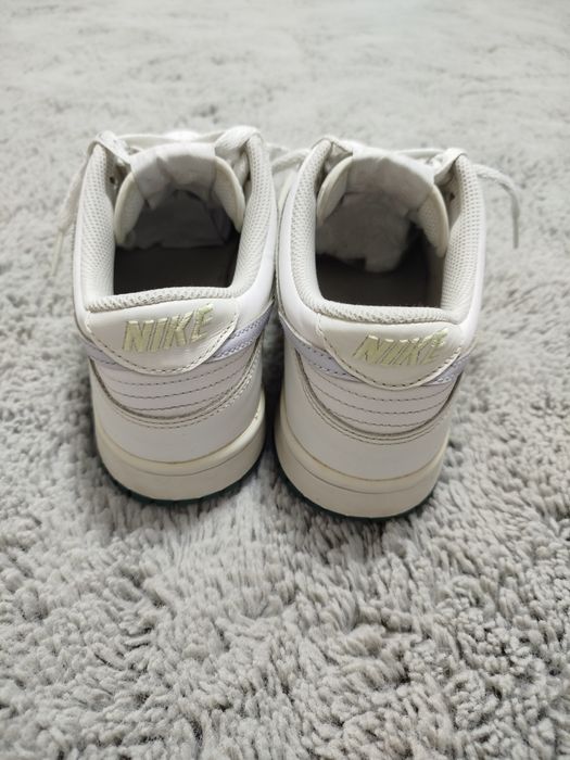 Adiasi Nike Dunk Low albi marimea 40