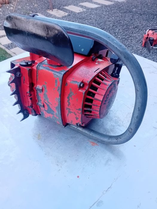 Vând drujba Homelite