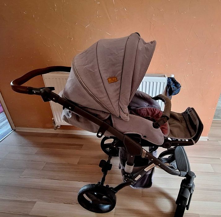 Бебешка количка Lorelli